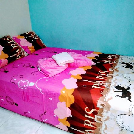 Pinky Guest House Syariah Kota Batu Batu (East Java) Exterior foto