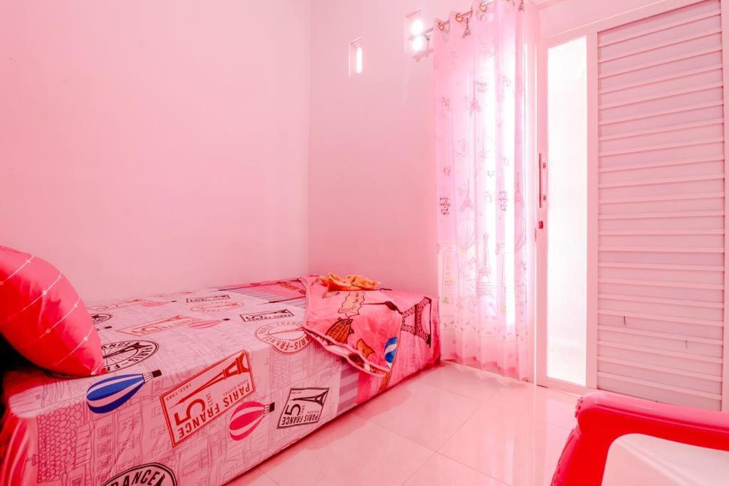 Pinky Guest House Syariah Kota Batu Batu (East Java) Exterior foto